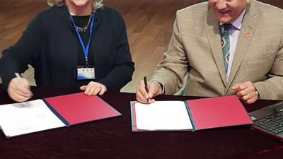 رئيس جامعة مدينة السادات يوقع مذكرة تفاهم مع رئيس جامعة جنوب الإتحاد الروسي