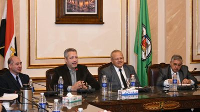  الصالون الثقافى لجامعة القاهرة يستكمل فعالياته.. الخشت: غياب الحوار أحد أهم أسباب الحروب والنزاعات.. ويؤكد: لن تتقدم مصر إلا بمواطن مؤهل ومسئول