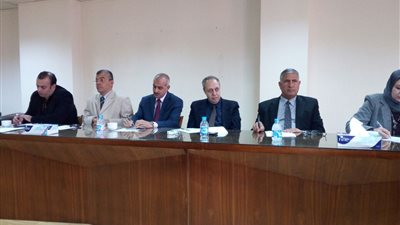 بالصور.. لجنة التعليم والبحث العلمى ببيت العائلة تناقش تنفيذ أنشطة أصدقاء بيت العائلة بالمدارس