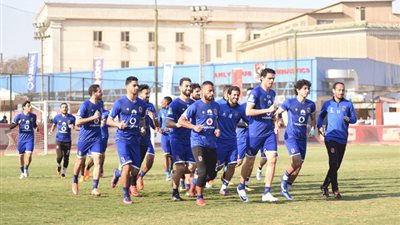 البدرى يختار 19 لاعبا لمباراة الداخلية