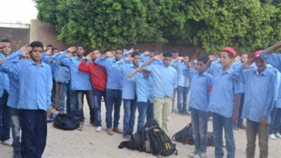 طالب يضرب وكيل مدرسة على وجهه بالمنوفية 