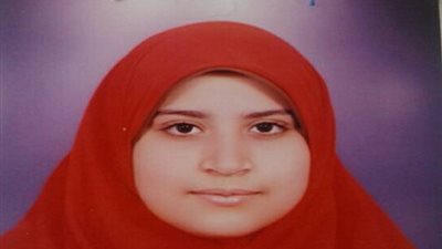 محافظ الاقصر يتأخر 5 ساعات عن تكريم الطالبة الأولى على مستوى الوطن العربى