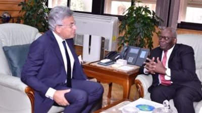 رئيس الرقابة الإدارية يستقبل عضو لجنة 