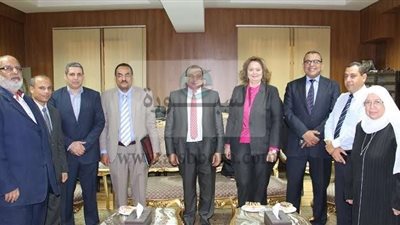 رئيس جامعة بنى سويف يستقبل وفد المركز القومى للقياس والتقويم