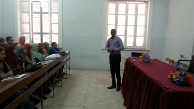 بالصور.. ورشة عمل عن ترشيد استهلاك الطاقة الكهربية بهندسة قنا