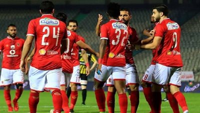 تعرف على القناة الناقلة لمباراة الاهلى ومونانا الجابونى.. بعد قليل