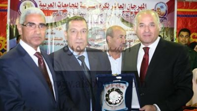 رئيس جامعة جنوب الوادي يفتتح مهرجان كرة السرعة العاشر للجامعات بالغردقة