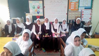 بالصور.. مدرسة الإعدادية الجديدة للبنات بكفرالشيخ تنظم ندوة عن 