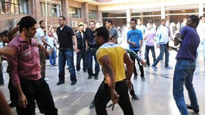 عاجل.. القبض على طلاب مدرسة الشهيد محمد عبداللطيف خفاجى.. وترحيلهم الى مركز الشرطة