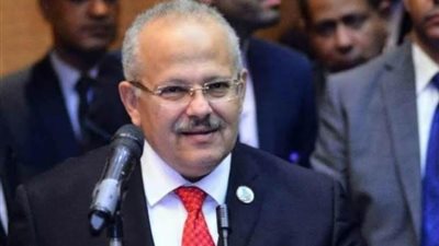 رئيس جامعة القاهرة: حولنا الإجراءات المالية إلي نظام التعاملات الإلكترونية لضمان الشفافية والإصلاح المالي والإداري