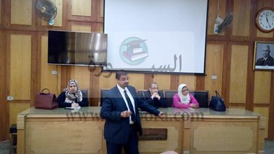 علوم عين شمس تناقش 