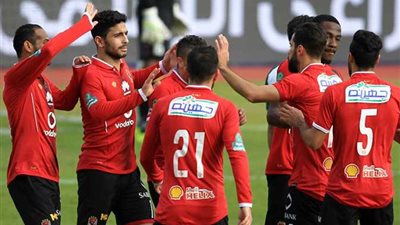 ازارو يقود هجوم الاهلى امام مونانا