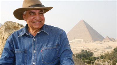 زاهى حواس يكشف حقيقة بناة الأهرامات بأيدى قوم عاد