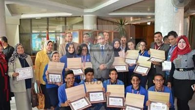 محافظ الإسماعيلية يكرم الفائزين في مسابقة العلوم والهندسة ISEF 