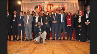 التعليم تكرم الفائزين فى معرض مصر للعلوم والهندسة