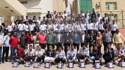 رئيس جامعة بنى سويف يشهد حفل ختام المهرجان الكشفى السادس والعشرين لجوالى كليات الجامعة