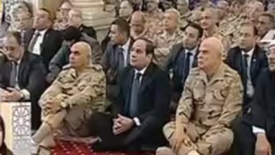 السيسي : الشعب المصرى يولى ثقته الكاملة فى رجال الجيش والشرطة