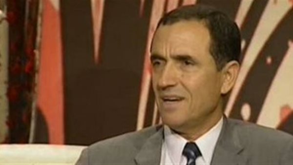 الدكتور احمد الجيوشى