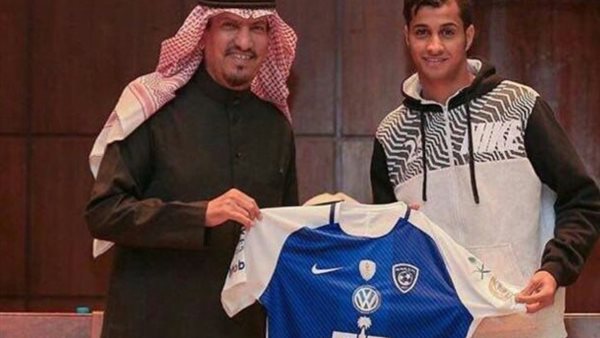 اثناء انضمامه الى