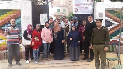 مديرة مدرسة 