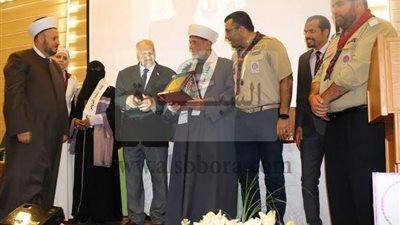 تكريم رئيس اتحاد المعلمين العرب في الملتقى الخليجي