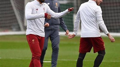 محمد صلاح يفوز بجائزة أحسن لاعب بالدوري الانجليزي للمرة الثالثة
