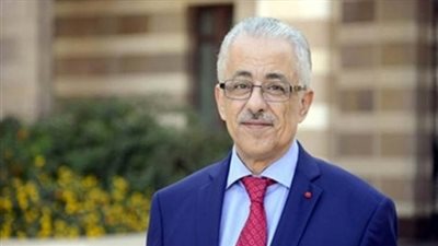 الى طارق شوقى.. مطالبات بعزل واستبعاد موجه أول لغة انجليزية