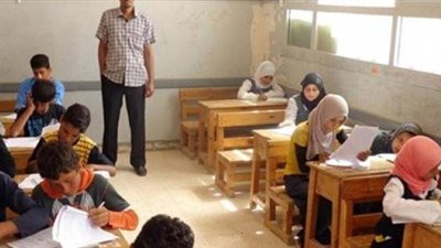 كارثة بامتحانات النقل بالمدارس.. تعرف على التفاصيل