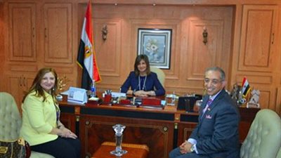 بالصور.. وزيرة الهجرة تستعرض مشاركة عالمين مصريين في مؤتمر الجمعية المصرية لجراحة الأورام 