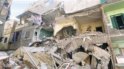 تعرف على أسباب انهيار عقار وسقف طابقين بآخر بالإسكندرية