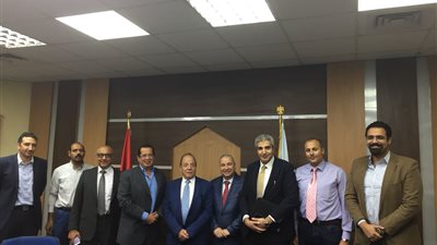 جمعية مستشمرى العاشر من رمضان ترحب بدعم مبادرة هندسة عين شمس للشراكة بين الجامعة والصناعة