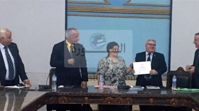 التعليم: مساعد الوزير تعقد اجتماعًا لمدارس 30 يونيو لمتابعة سير أعمال الامتحانات بمدارس المجموعة