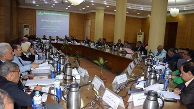 لجنه لمراجعة سد العجز فى أعضاء هيئة التدريس 