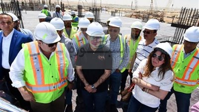 وزير الإسكان من موقع العمل:بدء تنفيذ كلية القانون الدولى بجامعة العلمين الجديدة الأهلية