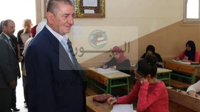 محافظ كفرالشيخ يتفقد لجان إمتحانات الشهادة الإعدادية فى المدارس