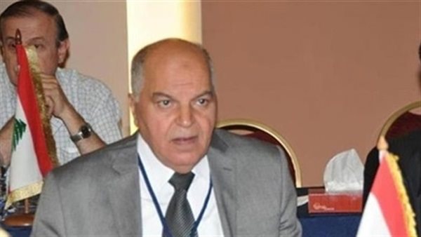 خلف الزناتى نقيب