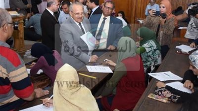 رئيس جامعة القاهرة يتفقد سير امتحانات الفصل الدراسي الثاني بكليات الجامعة 