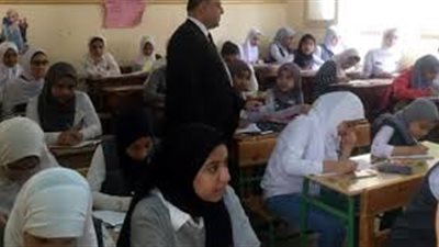 37 ألفاً و744  طالباً أدوا إختبارات الدبلومات الفنية فى كفرالشيخ