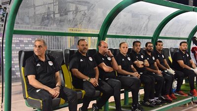 شوبير يكشف عن الاعتداء بالضرب على المدير الفنى للمنتخب