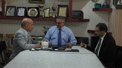 بالصور.. وكيل تعليم المنوفية فى أول اجتماع مع عسكر وعياد