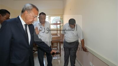 محافظ قنا يتفقد الاستعدادات النهائية بكنترول الثانوية العامة