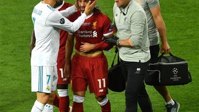 الاتحاد الافريقي: راموس تعمد اصابة صلاح.. وإشاراته بالذبح غير لائقة