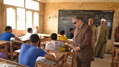 التعليم : غياب 996 طالبا بالثانوية العامة عن أداء امتحان الاقتصاد والإحصاء بسوهاج