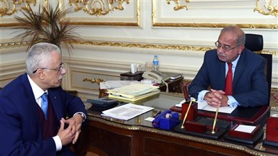 وكيل مجلس النواب يعلن عن الوزراء الباقون والراحلون من حكومة شريف إسماعيل.. ويكشف عن مصير العاملين بالديوان