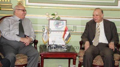 بالصور.. محافظ القاهرة يفتتح مبادرة 