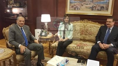 وزيرة الهجرة تلتقي النائب العام لبحث حل قضية