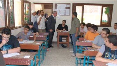 التعليم: إصابة طالب بالإغماء وغياب 1429 آخرين في إنجليزي الثانوية بالبحيرة
