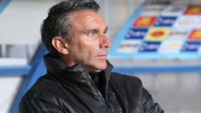 رسميا.. الأهلى يتعاقد مع الفرنسي باتريس كارتيرون 