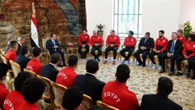 عاجل| السيسي يوجه رسالة هامة للمنتخب بعد مبارة أوروجواى