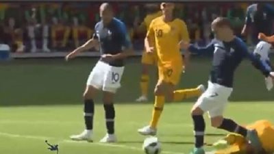 بالفيديو| الديوك الفرنسية تحقق فوزا صعبا على استراليا بهدفين